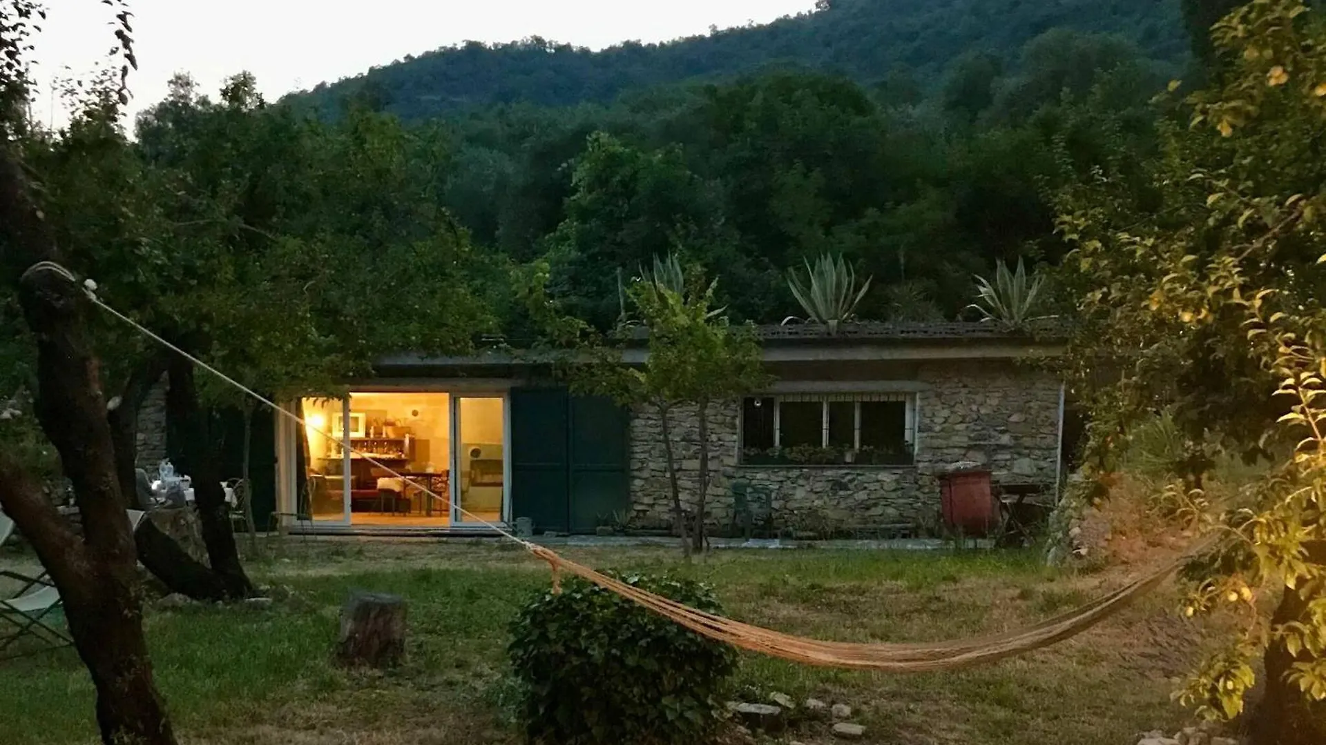 Country House With Big Garden Gazzelli 0*,