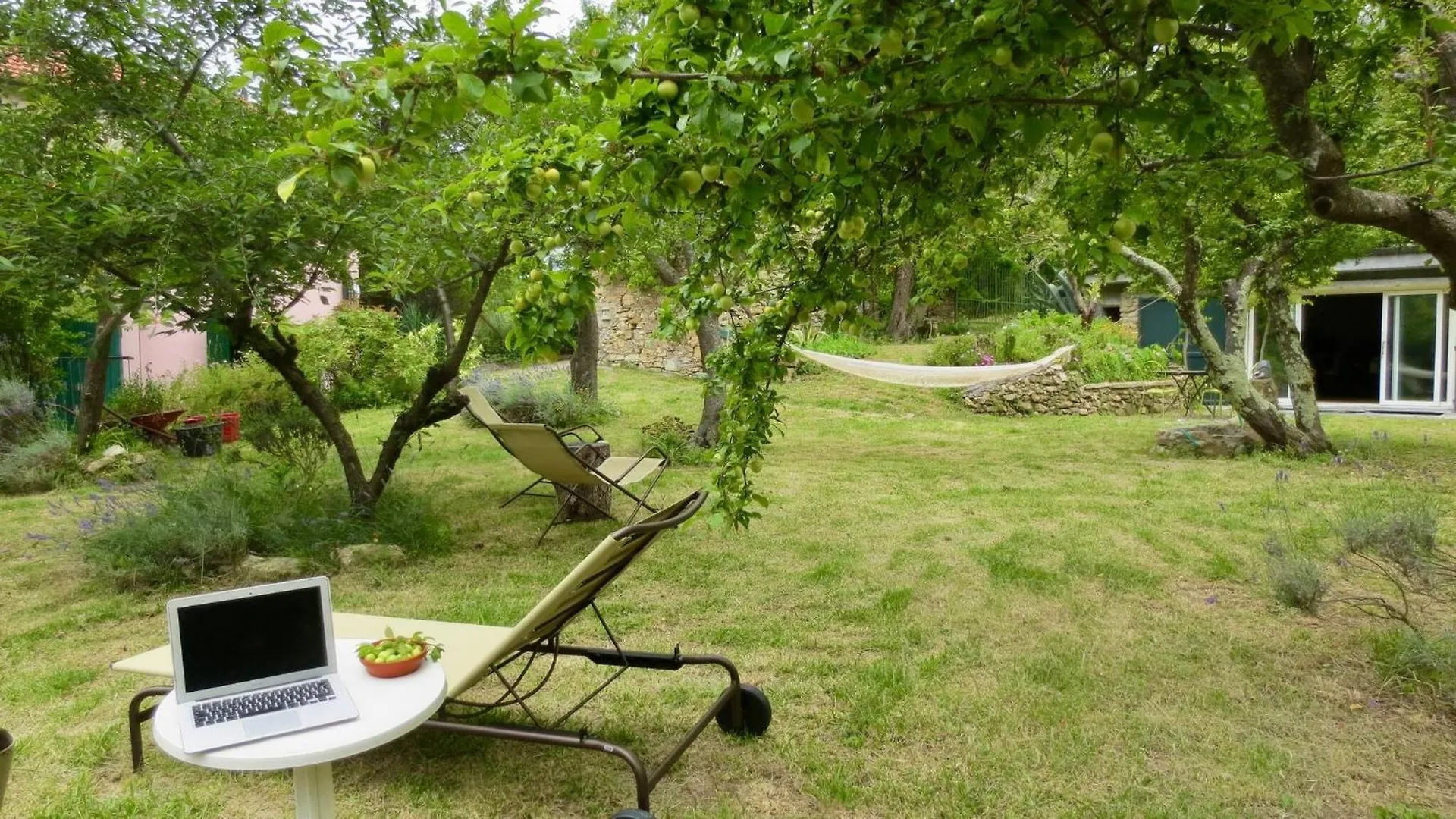 Country House With Big Garden Gazzelli