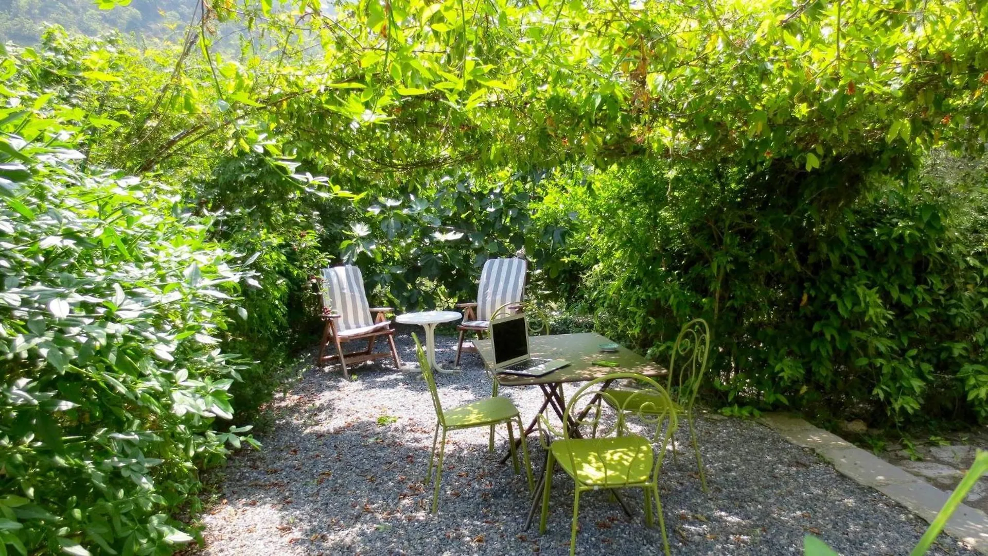 Country House With Big Garden Gazzelli 0*,