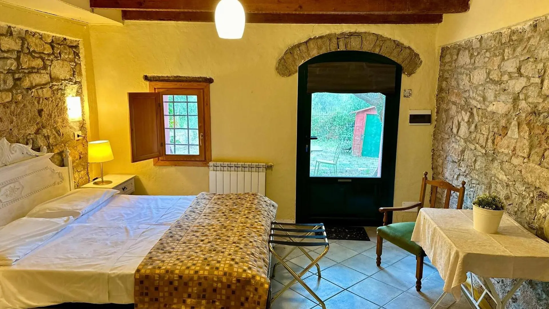 Country House With Big Garden Gazzelli