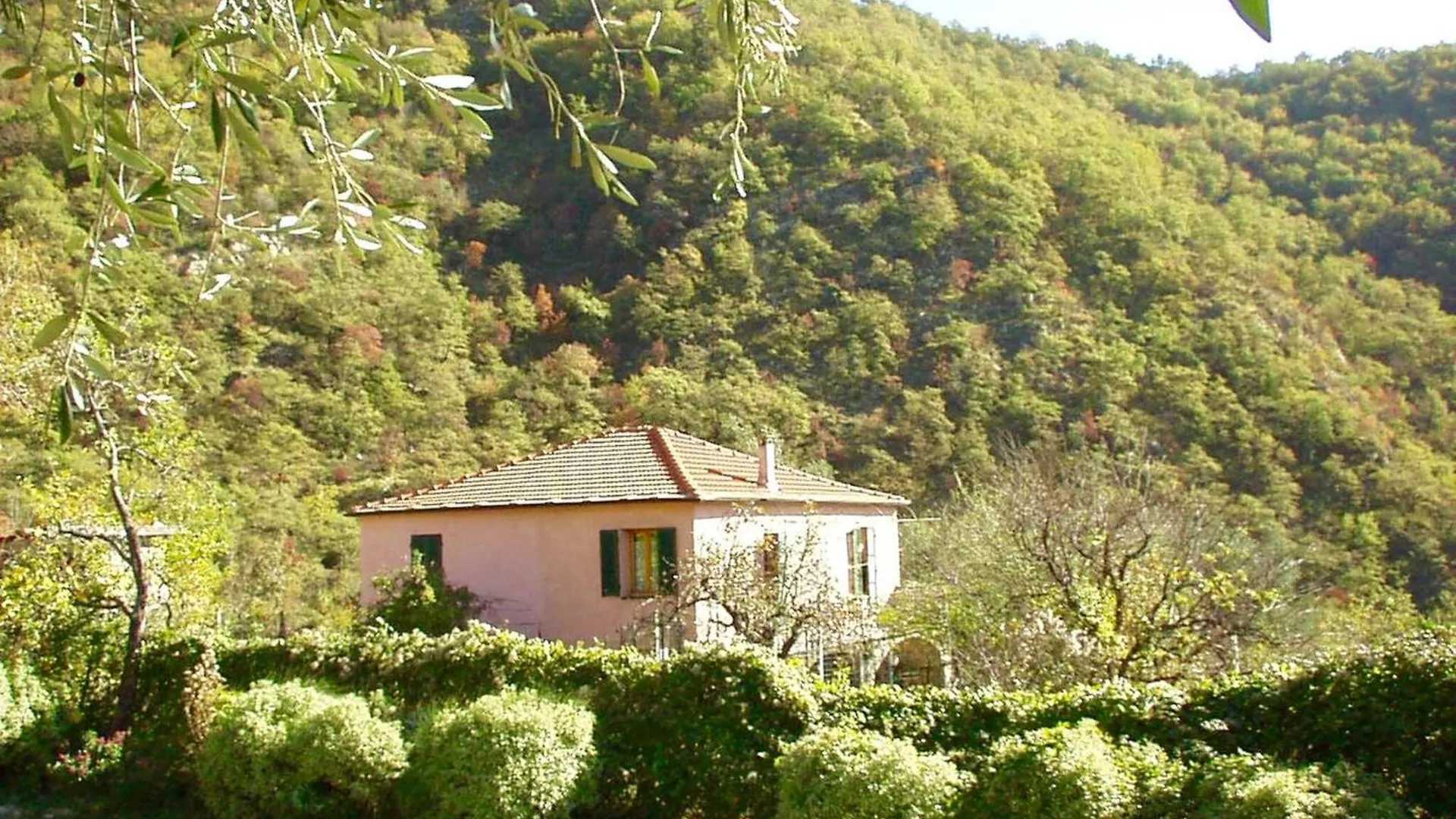 Country House With Big Garden Gazzelli
